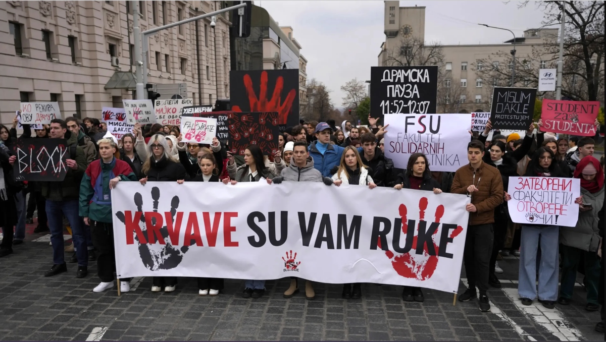 Σερβία: Οι φοιτητές της Σερβίας ξεσηκώθηκαν ενάντια στο σύστημα για τα δικά τους… Τέμπη