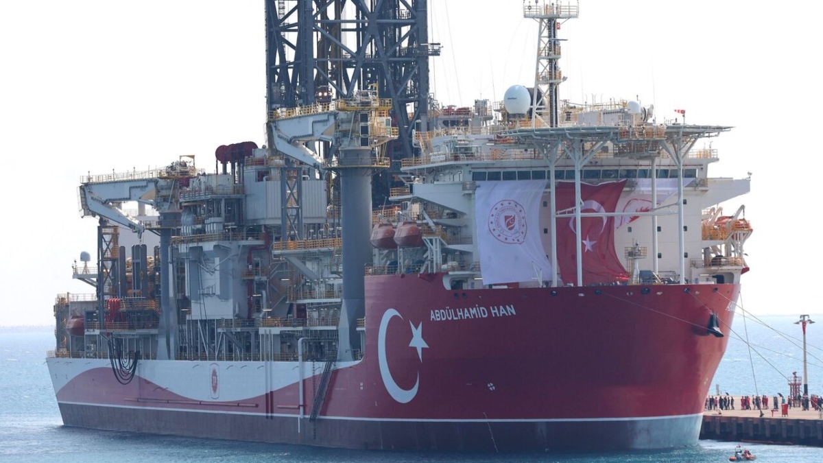 Η Τουρκία προσβλέπει σε μεγάλες επενδύσεις στο υπεράκτιο πετρέλαιο της Λιβύης