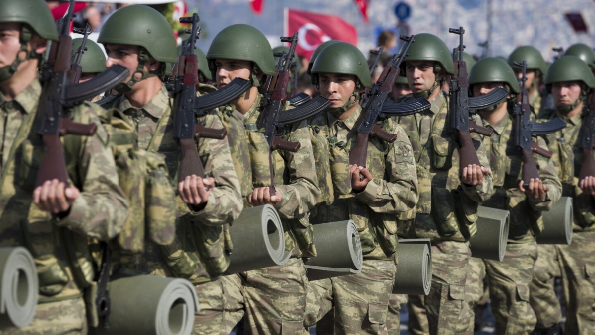 Γιατί οι Τούρκοι στήνουν βάση πεζοναυτών στην Ιμβρο;