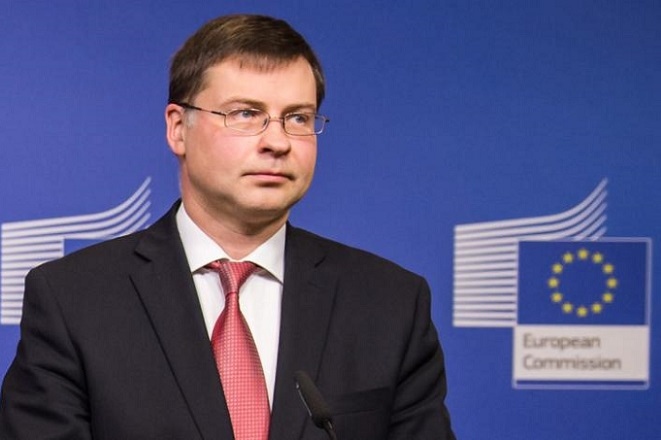 Ντομπρόβσκις: «Έτοιμη» να απαντήσει σε πιθανούς δασμούς Τραμπ η ΕΕ
