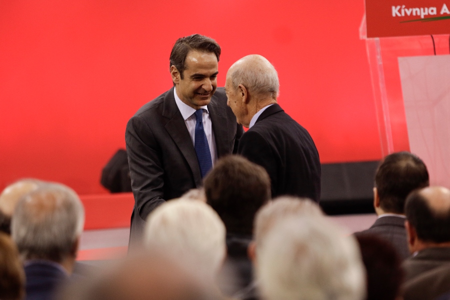 Μητσοτάκης: Αποχαιρετώ τον Κώστα Σημίτη με θλίψη και σεβασμό