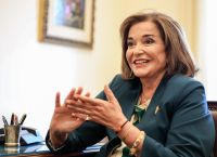 Ντόρα Μπακογιάννη: Ο Τραμπ επιστρέφει εκδικητικός – Αν δεν αντιδράσει η Ευρώπη, θα «τελειώσει»