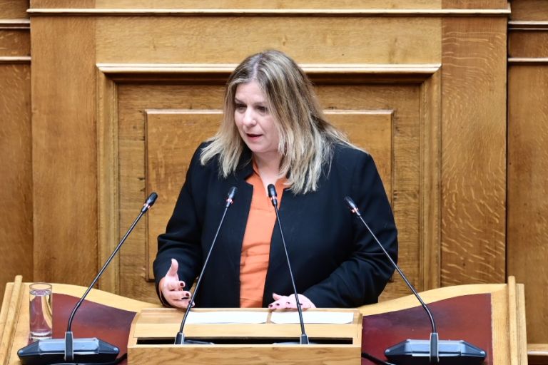 Συρεγγέλα: Αυξημένο κατά 1,5 δισ. ευρώ το διαθέσιμο εισόδημα των πολιτών το 2025