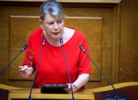 Το αιχμηρό «αντίο» της Ακρίτα προς Σακελλαροπούλου: «Δε θα λείψετε κυρία μου»