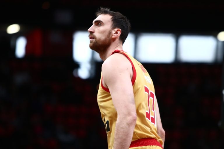 Μιλουτίνοφ: Τι είπε για το συμβόλαιό του και το παιχνίδι με τη Ζάλγκιρις