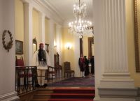 Πώς εκλέγεται ο Πρόεδρος της Δημοκρατίας: Τι προσόντα πρέπει να έχει – Η διαδικασία Πώς εκλέγεται ο Πρόεδρος της Δημοκρατίας: Τι προσόντα πρέπει να έχει – Η διαδικασία
