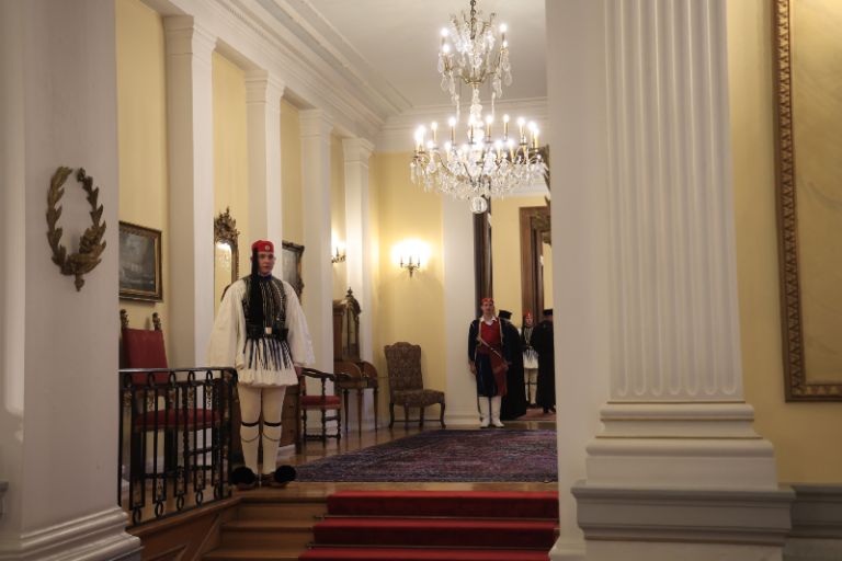 Πώς εκλέγεται ο Πρόεδρος της Δημοκρατίας: Τι προσόντα πρέπει να έχει – Η διαδικασία