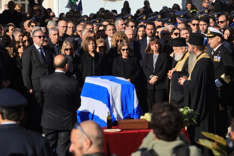 A last farewell to Costas Simitis at the Athens Metropolitan Cathedral