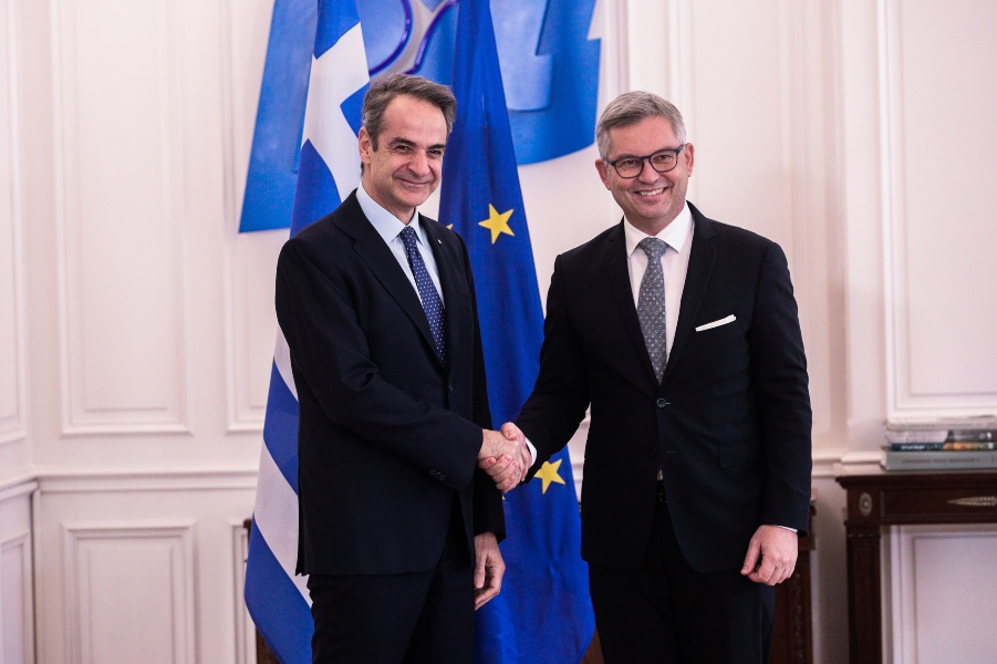 Μεταναστευτική κρίση και ευρωπαϊκή πολιτική: Τι συζήτησαν Κυριάκος Μητσοτάκης και Magnus Brunner στο Μαξίμου