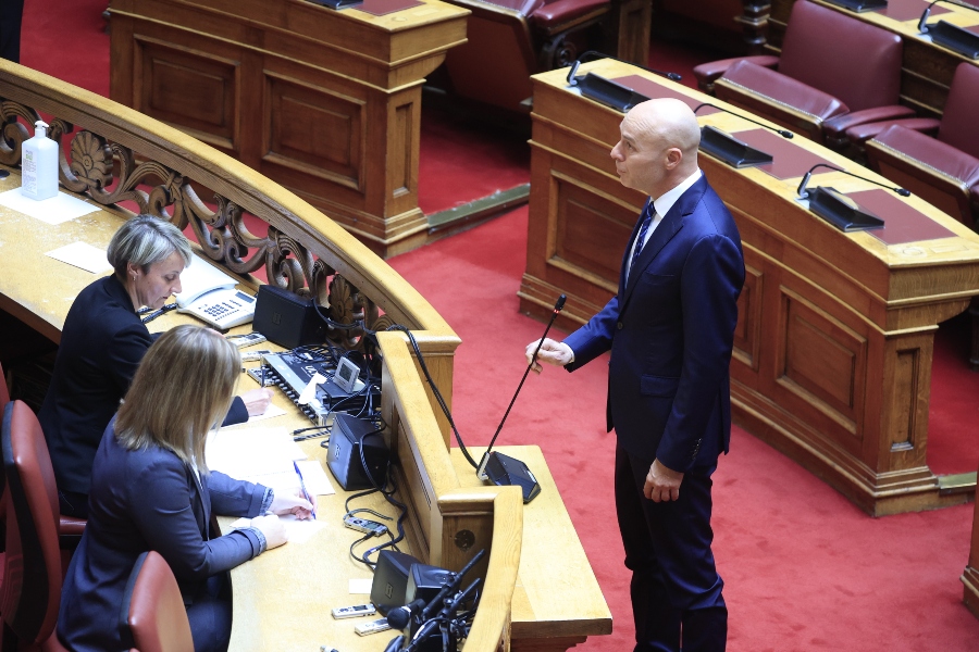 Πολιτικό όρκο έδωσε ο βουλευτής της ΝΔ Γιώργος Αμυράς