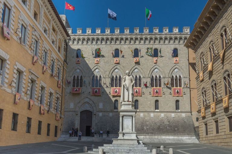 Η Monte Paschi υπέβαλε προσφορά €13,3 δισ. για την εξαγορά της Mediobanca