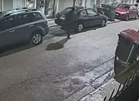 Περιστέρι: Κυνήγησε φοιτήτρια με κατεβασμένο το παντελόνι Περιστέρι: Κυνήγησε φοιτήτρια με κατεβασμένο το παντελόνι