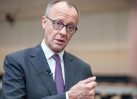 Μερτς: Η διασφάλιση των συνόρων “αντίδοτο” στην βία από τους μετανάστες