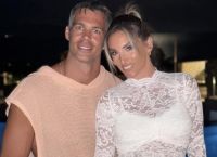 Οικονομάκου: Οι φωτογραφίες με μονόπετρο και η αντίδραση στις φήμες για γάμο με τον Τσερέλα