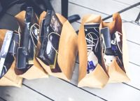 Ποια προϊόντα και εταιρείες θα δεχθούν το μεγαλύτερο πλήγμα από τους δασμούς Τραμπ