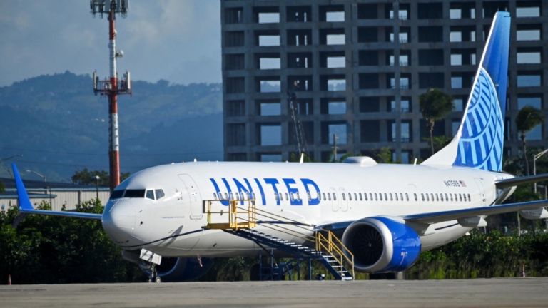 United Airlines: Φέρνει το Starlink του Μασκ στις πτήσεις της μέχρι την άνοιξη