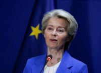 Την “πυξίδα” ανταγωνιστικότητας παρουσίασε η Λάιεν, για απανθρακοποίηση της βιομηχανίας