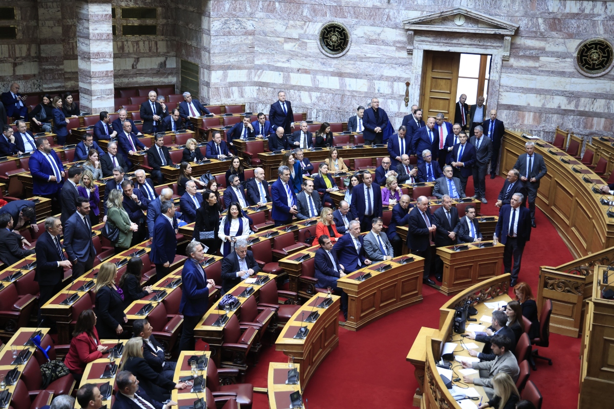 Βουλή: Στην ολομέλεια τα Δημόσια Ωνάσεια Σχολεία
