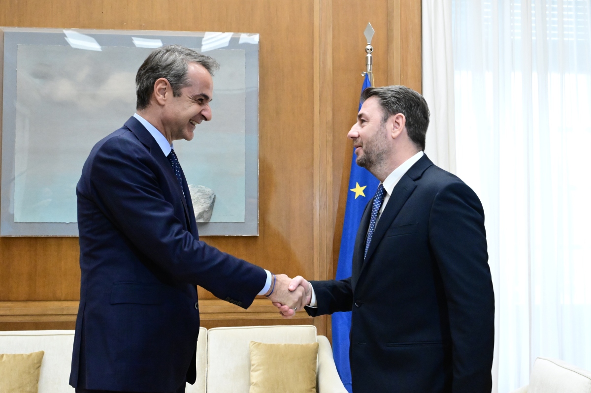 Το αλαλούμ στο ΠΑΣΟΚ και η αντίδραση της κυβέρνησης