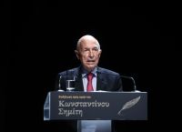 Πέθανε ο Κώστας Σημίτης σε ηλικία 88 ετών Πέθανε ο Κώστας Σημίτης σε ηλικία 88 ετών