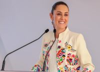Η πρόεδρος του Μεξικoύ κατηγορεί την Google: «Λάθος να υιοθετήσετε την αλλαγή του ονόματος του Κόλπου»