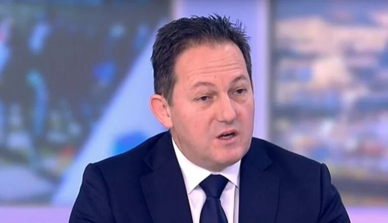 Στέλιος Πέτσας: Αποκρουστικός ο χθεσινός χαιρετισμός Μάσκ [vid,pics]