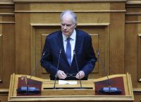 ΠΑΣΟΚ κατά Τασούλα: Την τελευταία ημέρα των καθηκόντων του στη Βουλή υπέγραψε επιχορηγήσεις 160.000 ευρώ