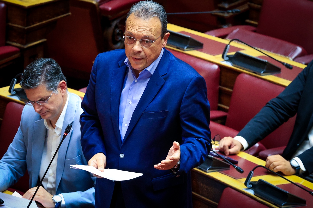 Με διαφορετικούς στόχους ΣΥΡΙΖΑ και ΠΑΣΟΚ για το 2025