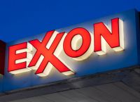 Η Exxon προειδοποιεί για μείωση κερδών κατά 1,75 δισ. στο δ’ τρίμηνο Η Exxon προειδοποιεί για μείωση κερδών κατά 1,75 δισ. στο δ’ τρίμηνο