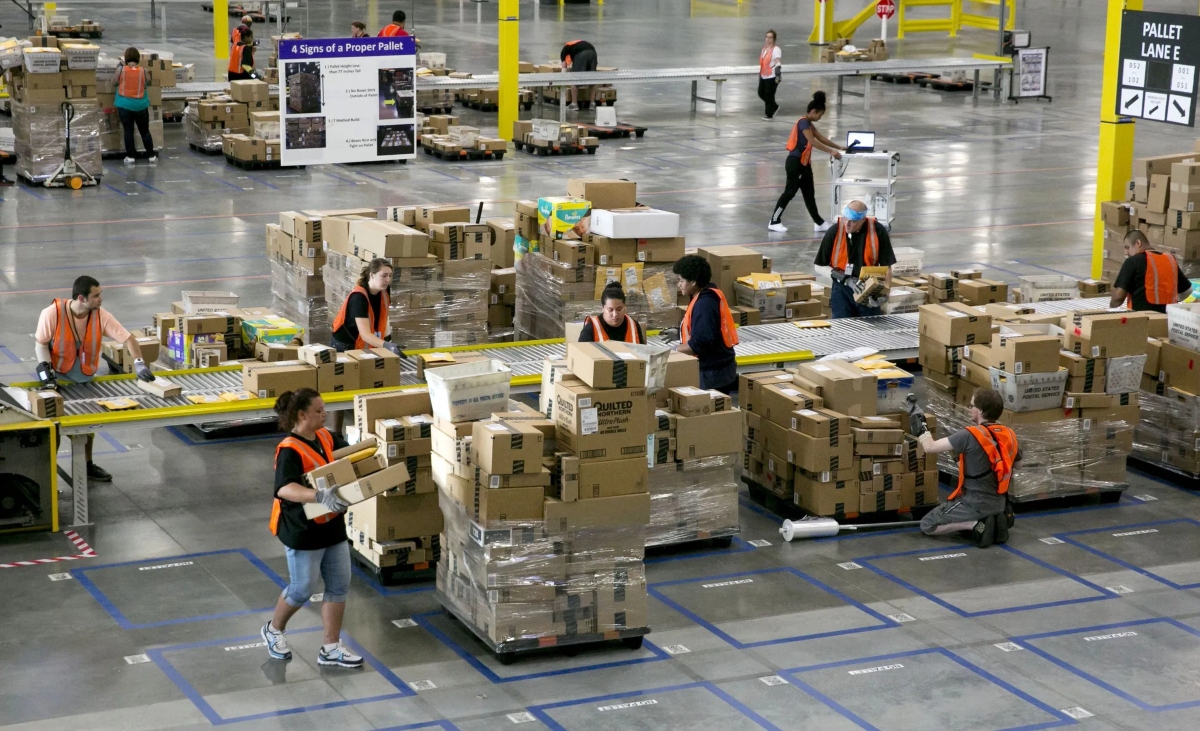 UPS – Amazon: «Διαζύγιο» προ των πυλών – Τι τάραξε τη συνεργασία τους