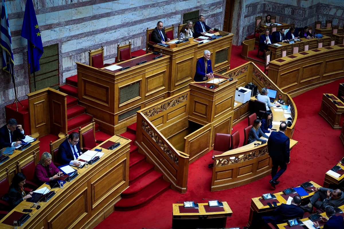 Τέμπη: Στα ύψη η πολιτική αντιπαράθεση για τη σύσταση Προανακριτικής