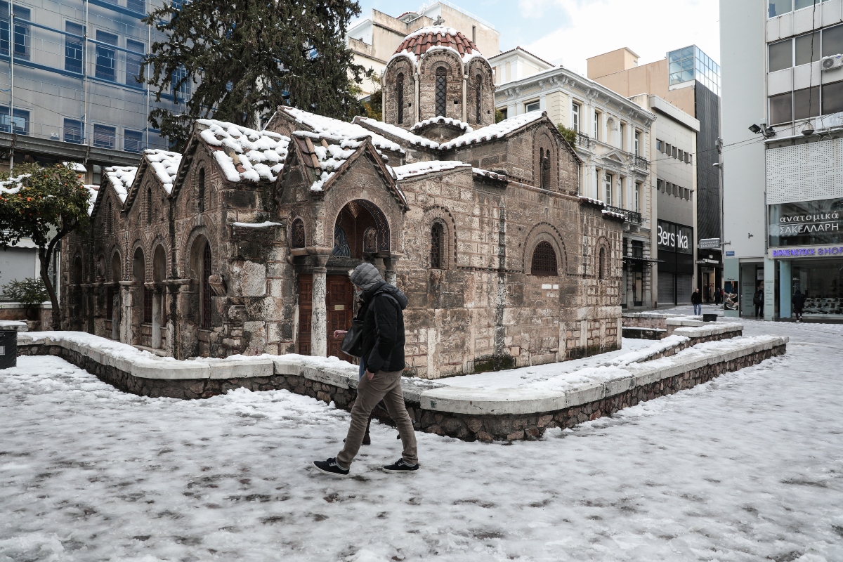 «Βουτιά» της θερμοκρασίας και χιόνια ακόμη και στην Αττική