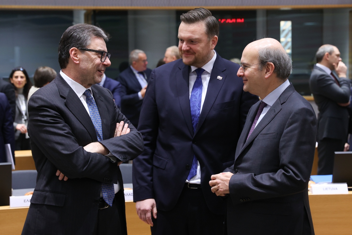 Κ. Χατζηδάκης στο Eurogroup: Η Ευρώπη πρέπει να αντιδράσει με ενότητα