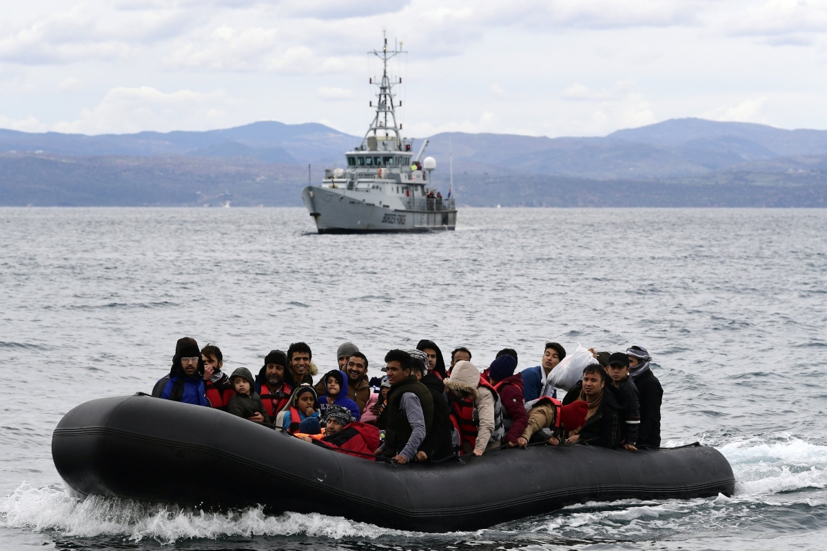 Spiegel: Η Γερμανία ενθαρρύνει την επιστροφή προσφύγων στην Ελλάδα