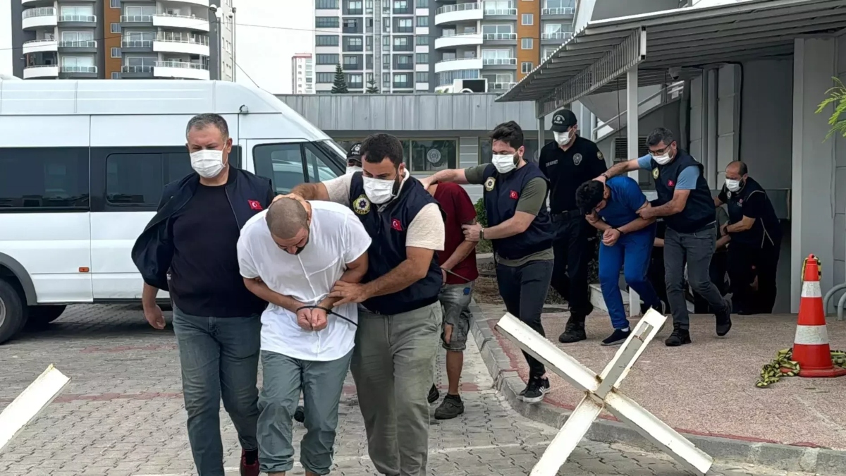 Τουρκία: Συλλήψεις πολιτικών, δημοσιογράφων και ακαδημαϊκών για «δεσμούς» με το PKK