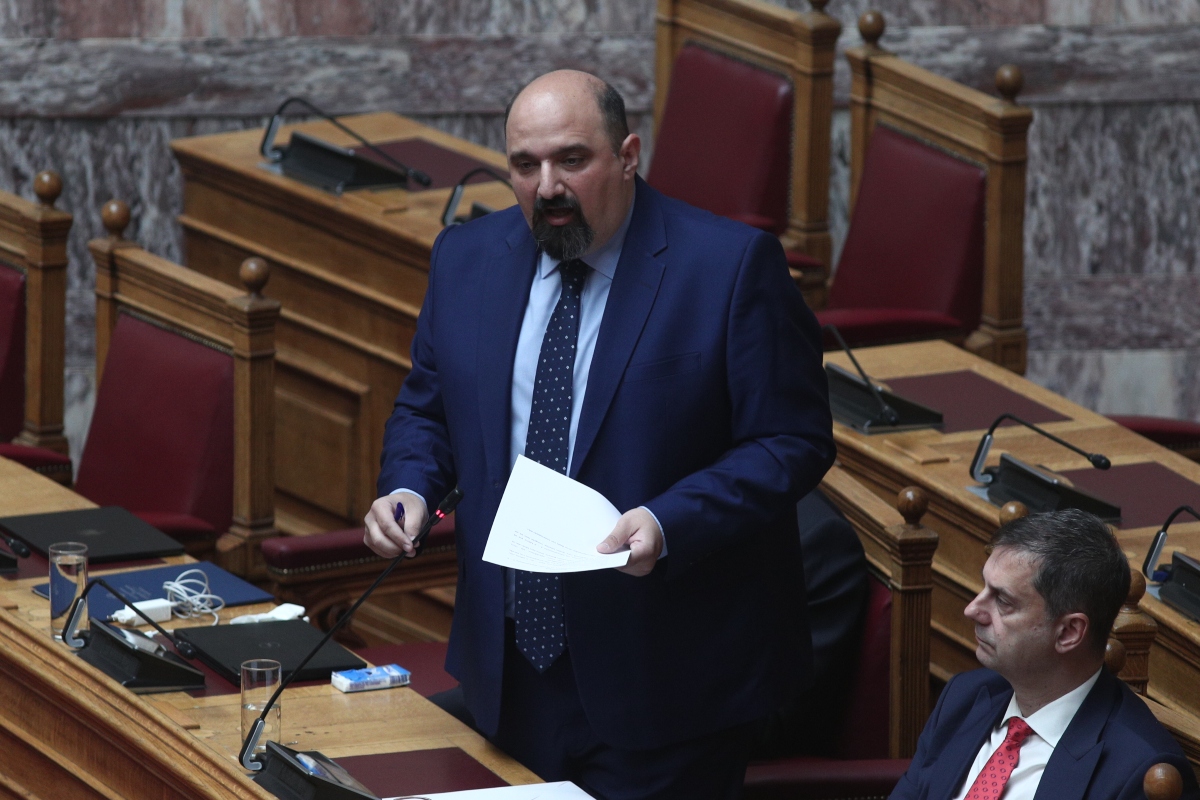 Το παρασκήνιο της παραίτησης Τριαντοπούλου