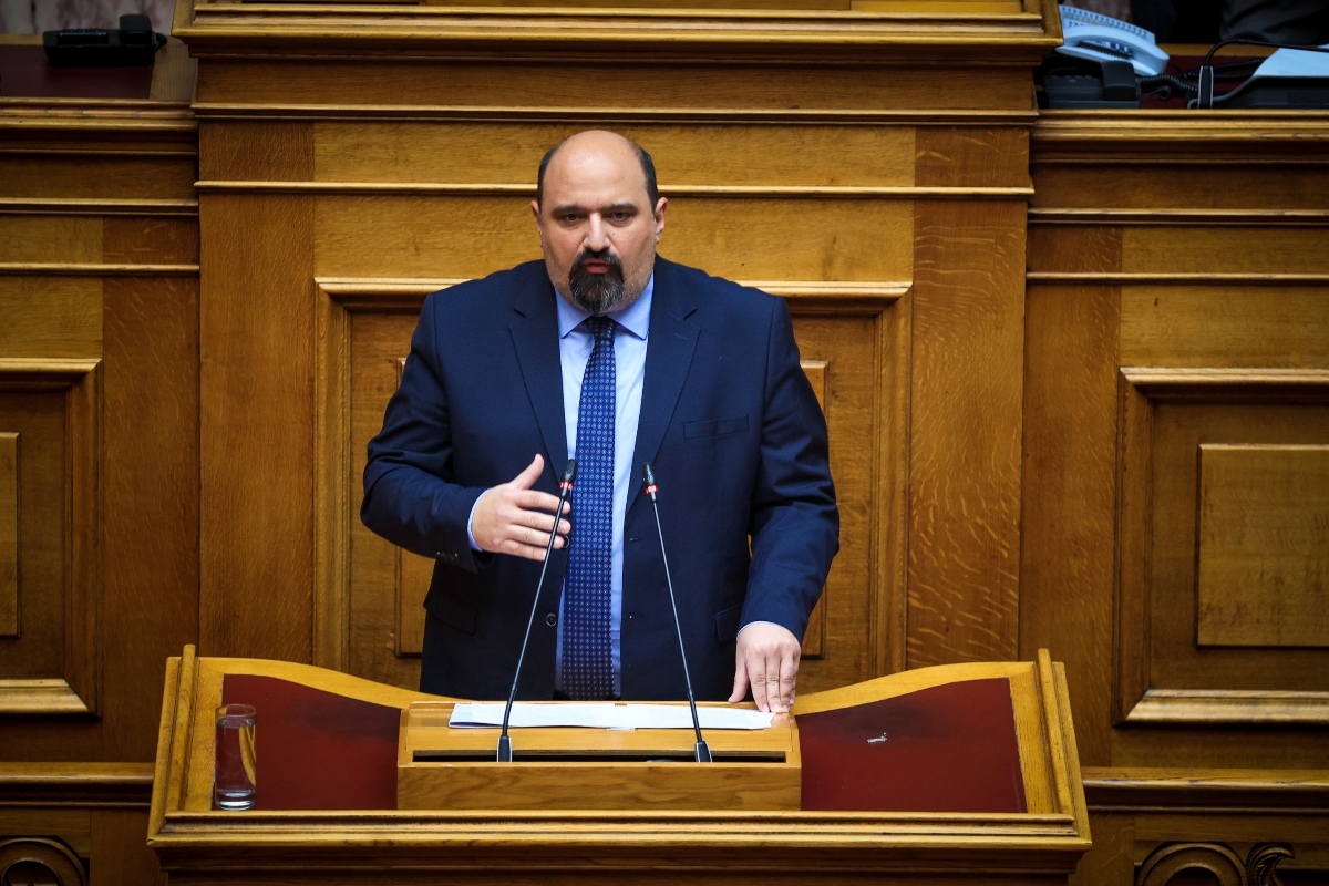 Greek Parliament Votes for Preliminary Inquiry into Triantopoulos Over Tempi Disaster