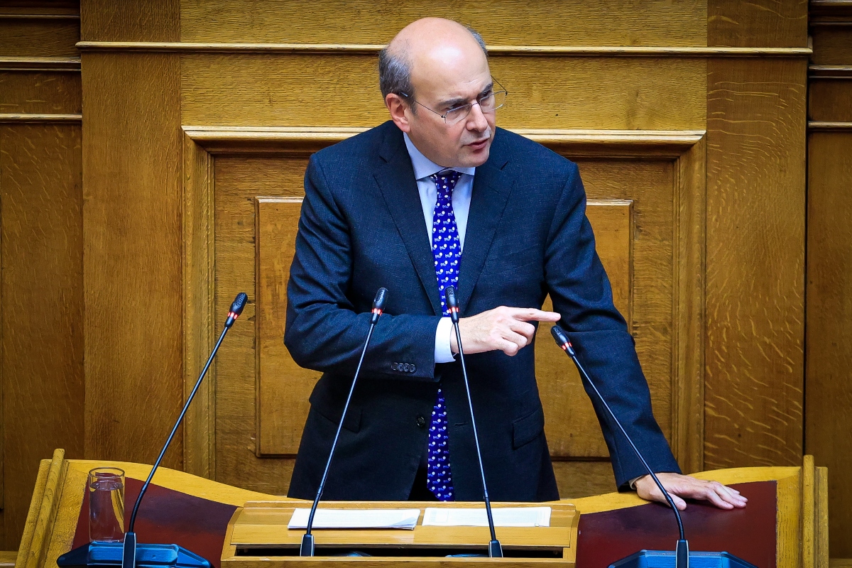 Χατζηδάκης: Έχουμε διπλή υποχρέωση να τα καταφέρουμε με τους σιδηροδρόμους