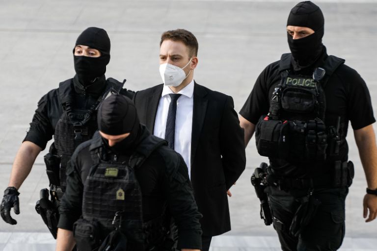 Μπάμπης Αναγνωστόπουλος: Λαμβάνει γράμματα στη φυλακή – “Εμένα αυτό μου κάνει άρρωστο”