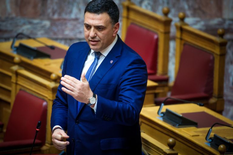 «Θα δημιουργηθεί λιμάνι διαφυγής στη Σαντορίνη», ενημέρωσε ο Κικίλιας