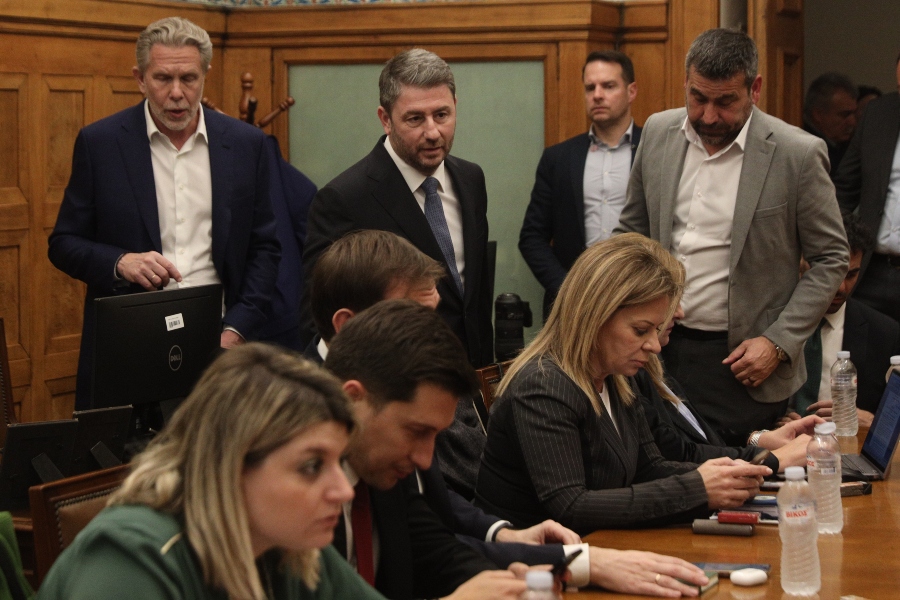 Αιχμές ΠΑΣΟΚ κατά ΣΥΡΙΖΑ για την προανακριτική – Μας κάνει εντύπωση ότι θα υπερψηφίσουν το αίτημα