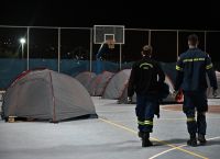 Σεισμός τώρα 4,5 Ρίχτερ στην Αμοργό–Έγινε αισθητός στην Αττική: Οι κάτοικοι στήνουν περιπολίες στη Σαντορίνη Σεισμός τώρα 4,5 Ρίχτερ στην Αμοργό–Έγινε αισθητός στην Αττική: Οι κάτοικοι στήνουν περιπολίες στη Σαντορίνη