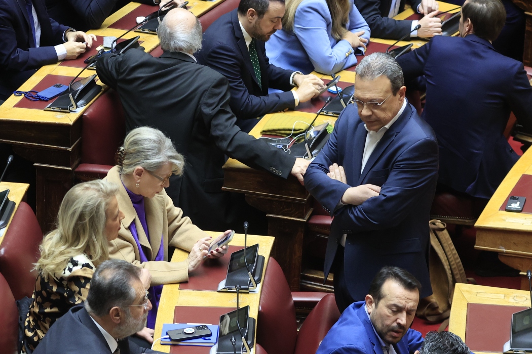 ΚΟ ΣΥΡΙΖΑ:Πρέπει να κάνουμε πρόταση μομφής,για την προανακριτική πρέπει να έχουμε όλα τα στοιχεία