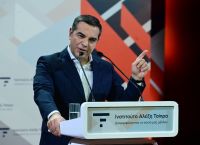 Σκληρή επίθεση Τσίπρα σε Μητσοτάκη: “Οργάνωσε τις παρακολουθήσεις” και “ενορχήστρωσε το μπάζωμα” στα Τέμπη