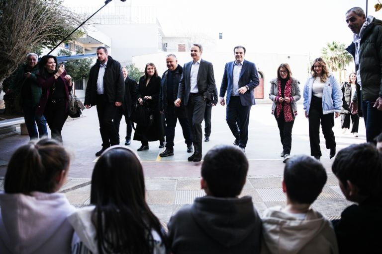 Mitsotakis: 350 million euros for upgrading school infrastructure