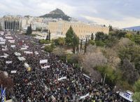 Συλλαλητήρια για τα Τέμπη: Πλήθος κόσμου στο κέντρο για τα δύο χρόνια από τα Τέμπη [pics]