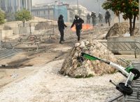 Τι λέει η ΕΛ.ΑΣ για τα επεισόδια: Οι κουκουλοφόροι δεν ήταν ομαδοποιημένοι, κινούνταν κατά μόνας ή σε δυάδες