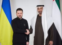 ΗΑΕ και Ουκρανία οριστικοποιούν εμπορική συμφωνία κατά την επίσκεψη του Ζελένσκι