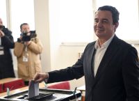 Κόσοβο: Νίκη Κούρτι στις εκλογές χωρίς αυτοδυναμία Κόσοβο: Νίκη Κούρτι στις εκλογές χωρίς αυτοδυναμία