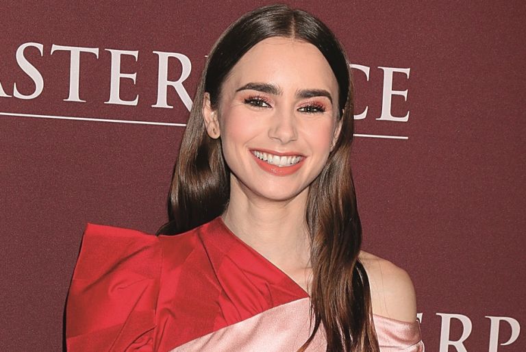 «Emily in Paris»: Η Λίλι Κόλινς έγινε μητέρα για πρώτη φορά- Μέσω παρένθετης μητέρας
